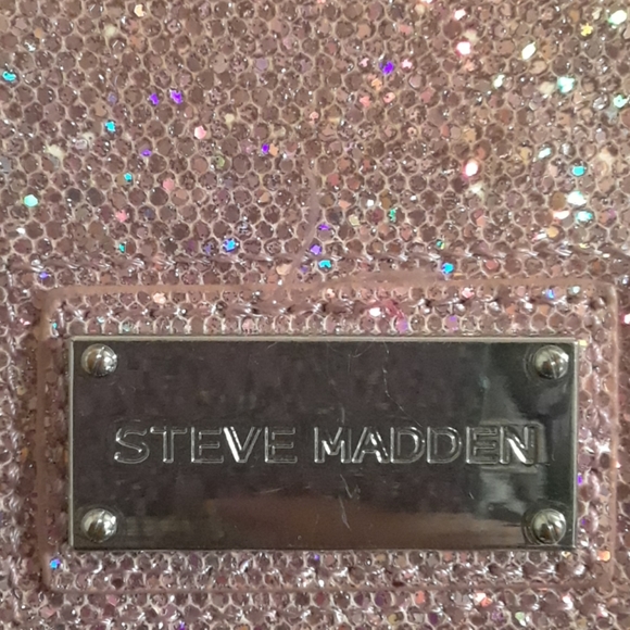 Steve Madden Wallet - Picture 4 of 8